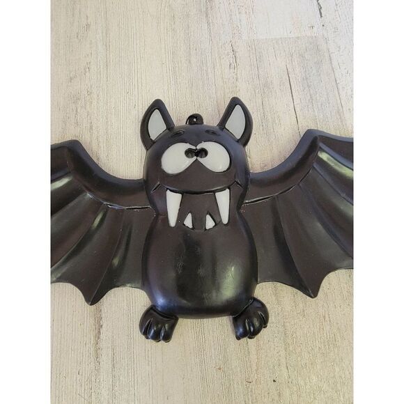 Vintage spearhead 1994 light up hanging bat Halloween home decor - Picture 2 of 11
